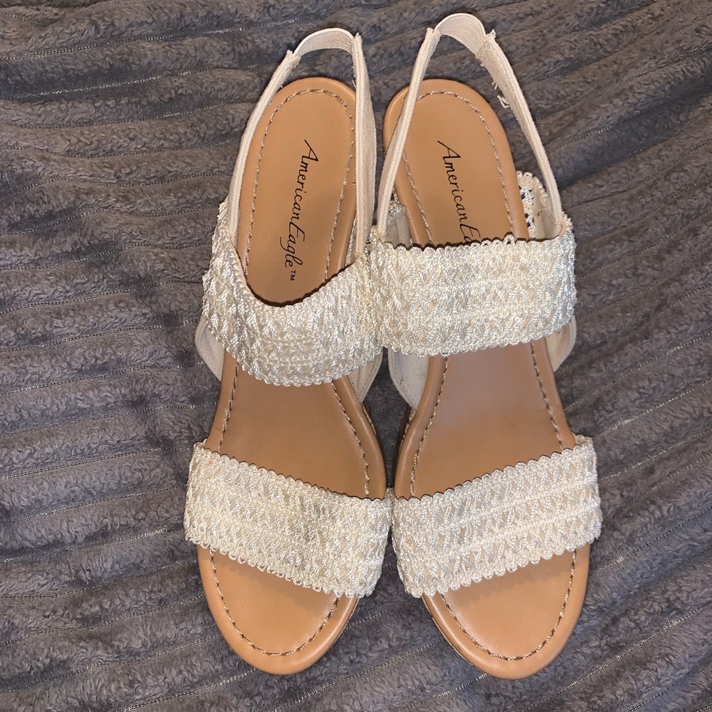 10 American Eagle Wedge Crotchet Heels - Picture 3 of 4